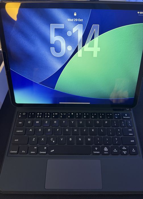 Клавиатура за ipad 11inch
