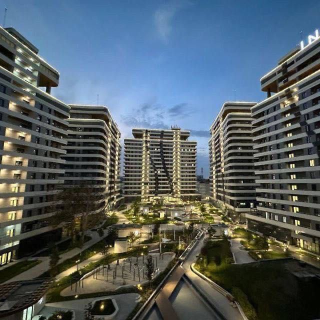 Infinity Продается 2 комнатная коробка ул.Садыка Азимова Ц-1