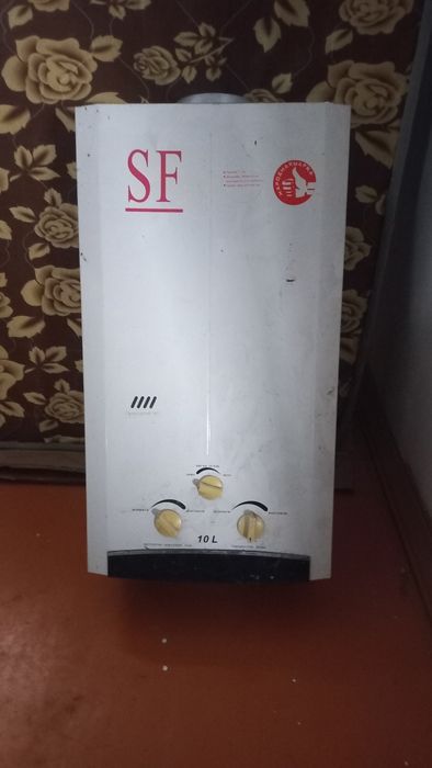 Газовая колонка.