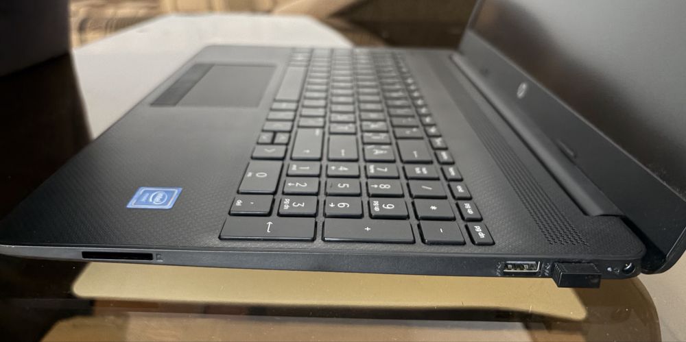 HP Laptop 15-dw1033nq