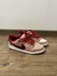 Nike SB Dunk Low Strange Love