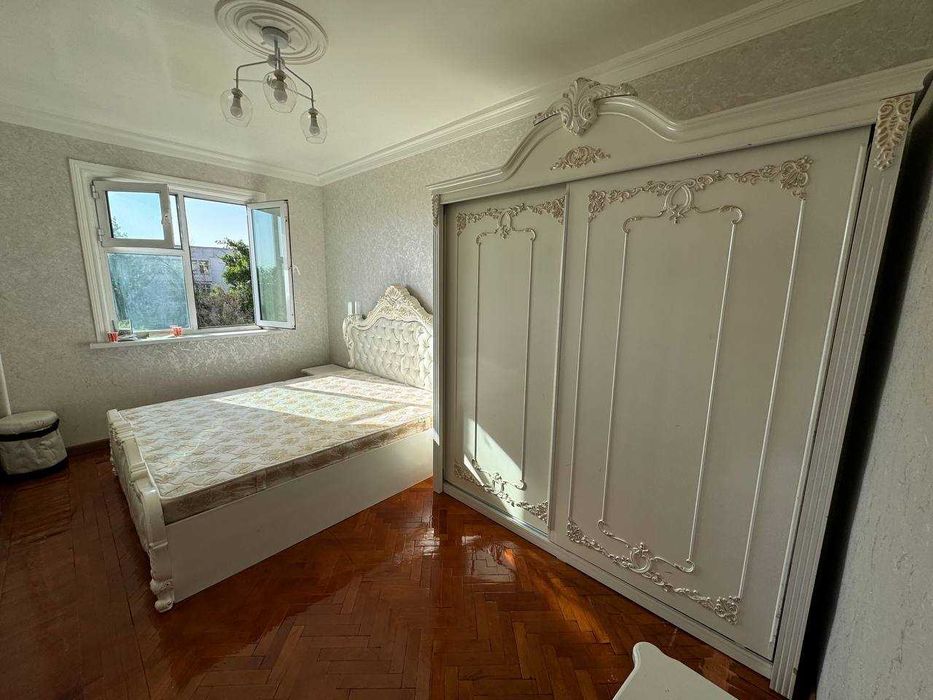 Горит! Срочно! Дружба Камолон ош тепаси 6 дом