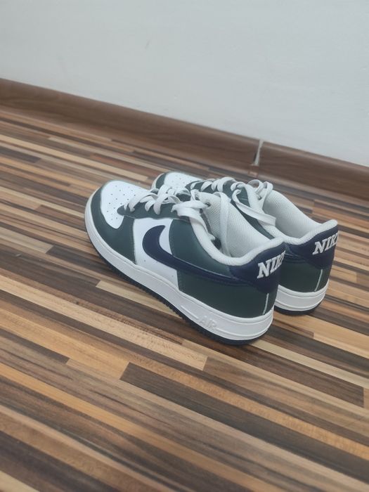 Adidași Nike air force 1