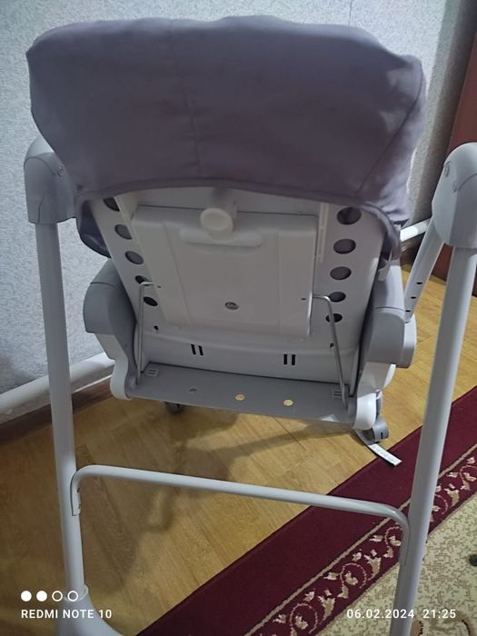 Стол для кормление малыша