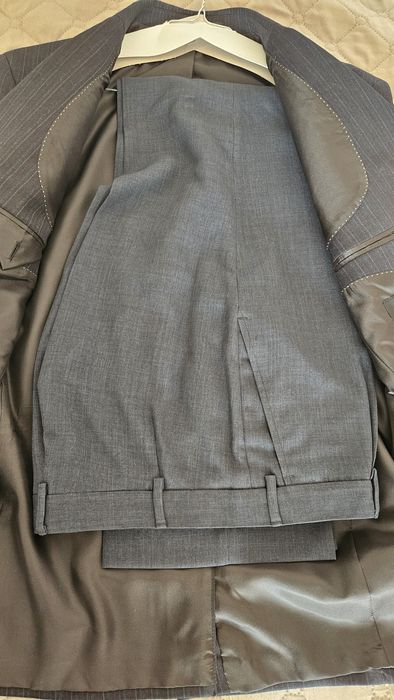 Мъжки костюм нов