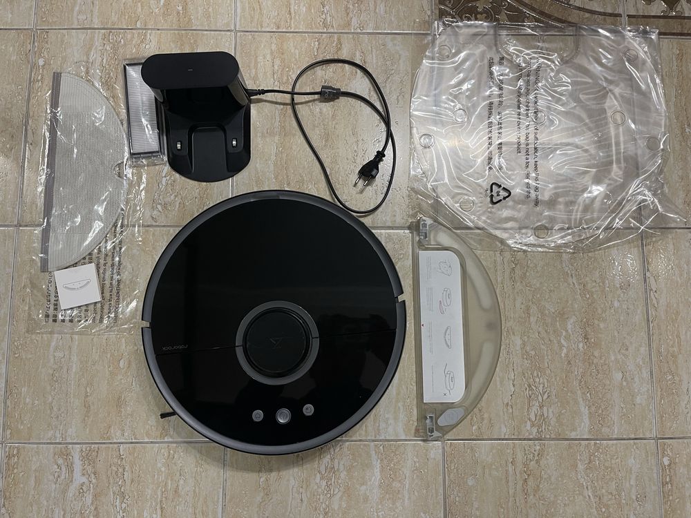 Робот пылесос roborock s5