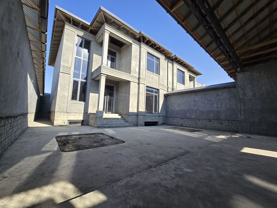 Срочно продаётся 2-этажный  дом