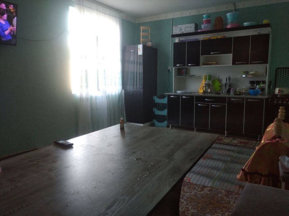 Жомбойда тайор уй сотилади. 9 соток кириб яшанг