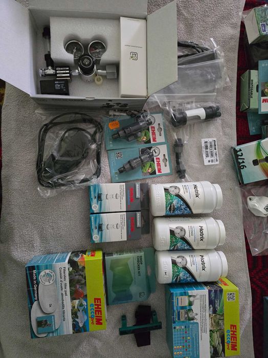 Set complet Acvariu + Accesorii