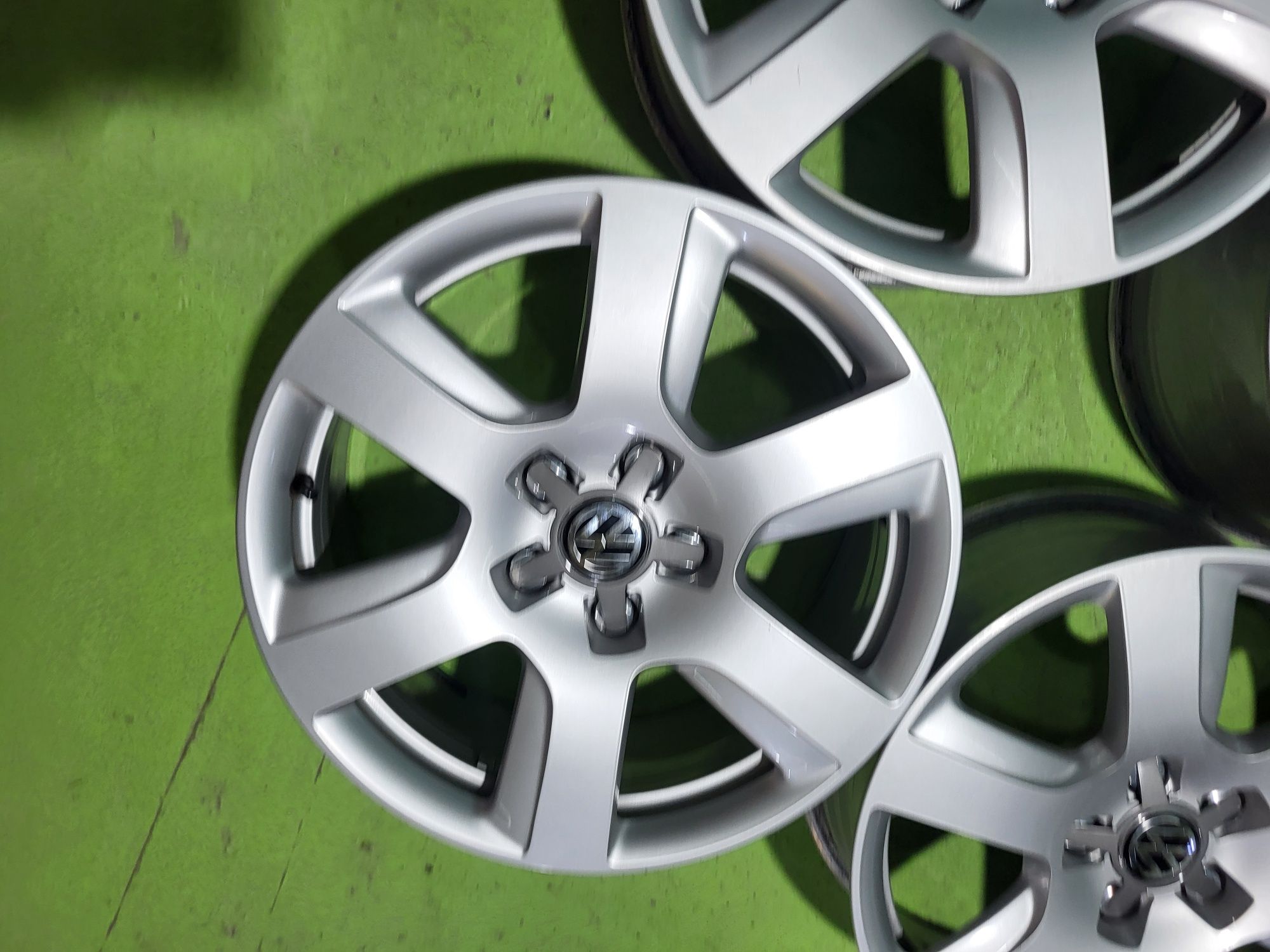 17 5x112 Vw Tiguan лети джанти 5х112 тигуан Audi Q5