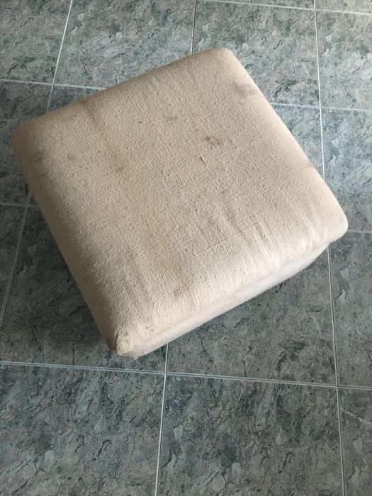 Диван, фотьойл и табуретка