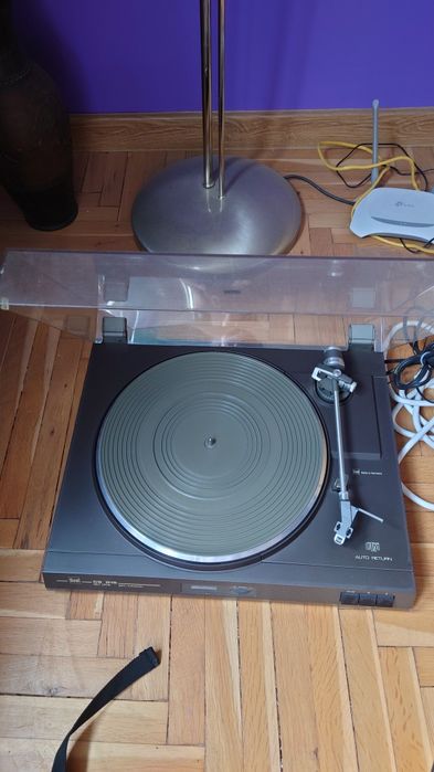 Грамофон Dual belt drive CS 515