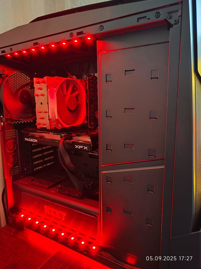 Геймърски i7 13700, RX 6600 8GB, RAM 32GB DDR4 3200, SSD 512GB NVME