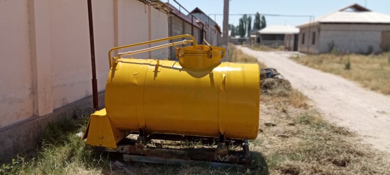 Срочно продам 1 тонна бочку алюминевая  в хорошем состоянии