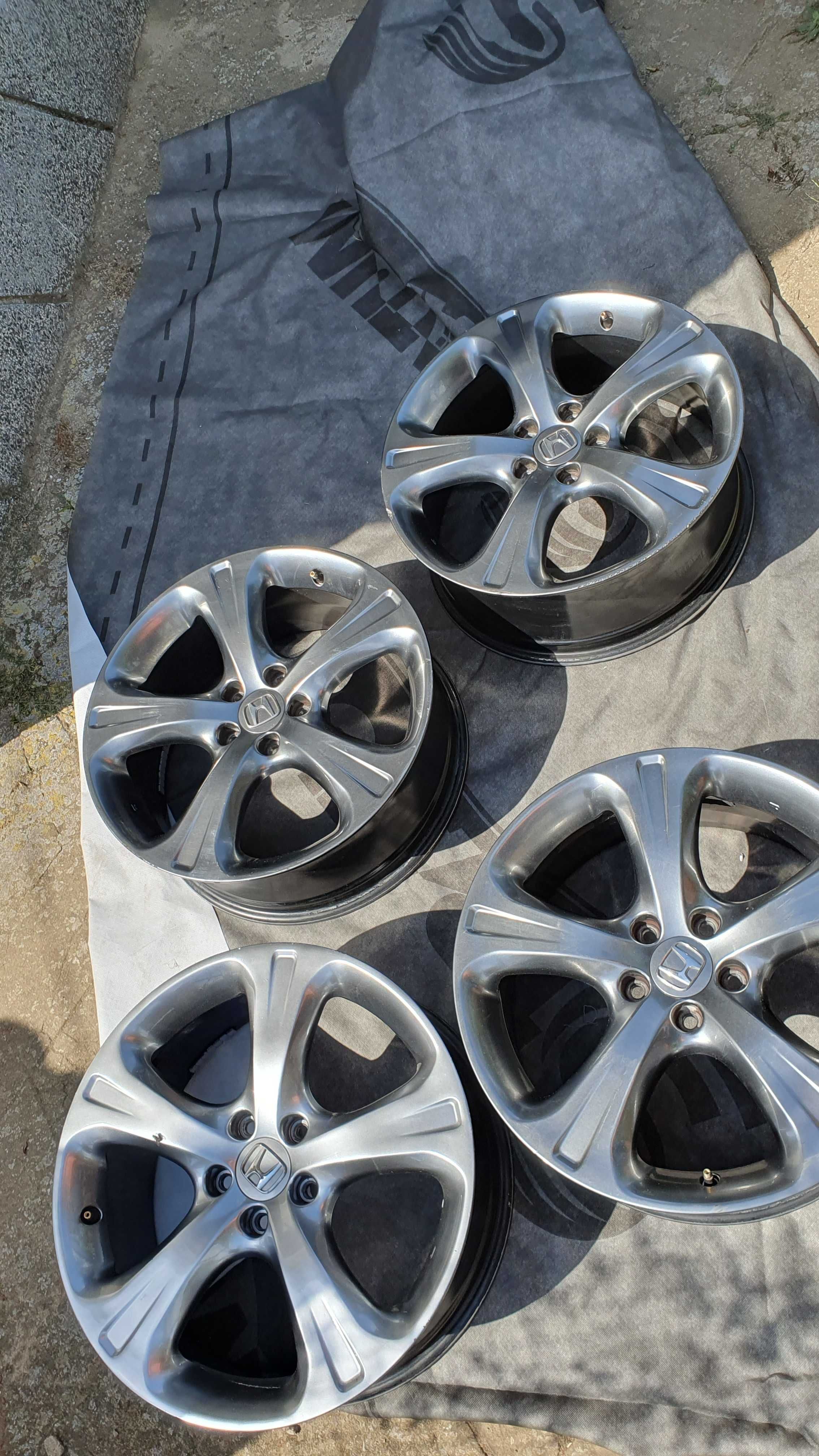 Продавам спешно. 19" Джанти за Хонда ЦРВ 3 - 19x7,5J OFF50
