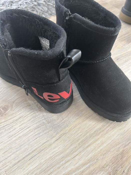 Ghete calduroase Levis