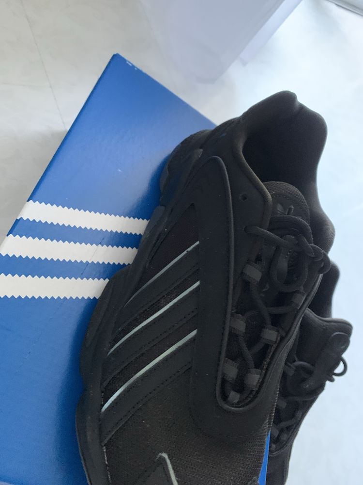 Маратонки adidas