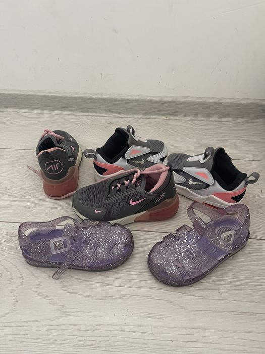 Vand lot adidasi nike si sandale