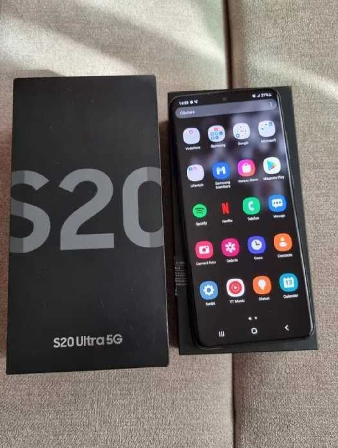 Samsung Galaxy S20 Ultra 128Gb, 12Gb Ram, Impecabil, Liber, Husa.