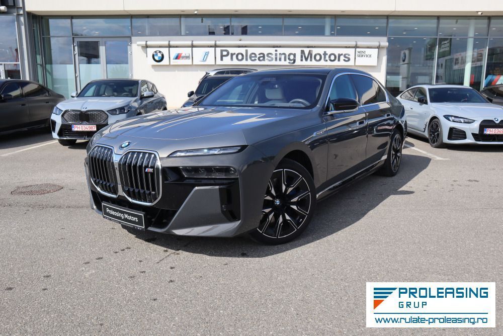 BMW i7