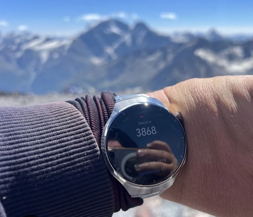 Смарт-часы HUAWEI WATCH 4 Pro