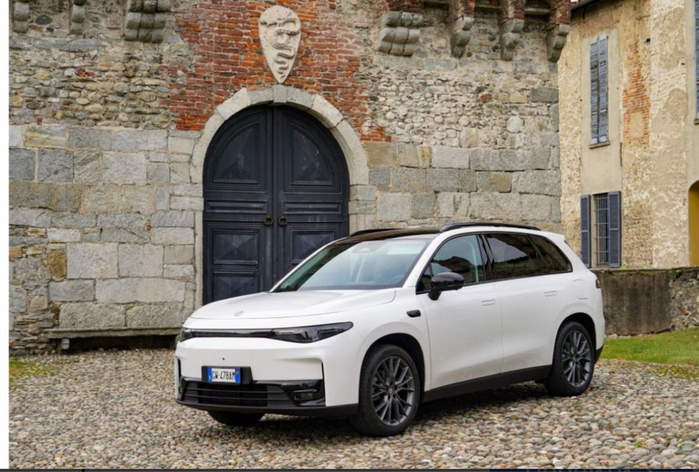 Leapmotor c11 gibrid 300 km