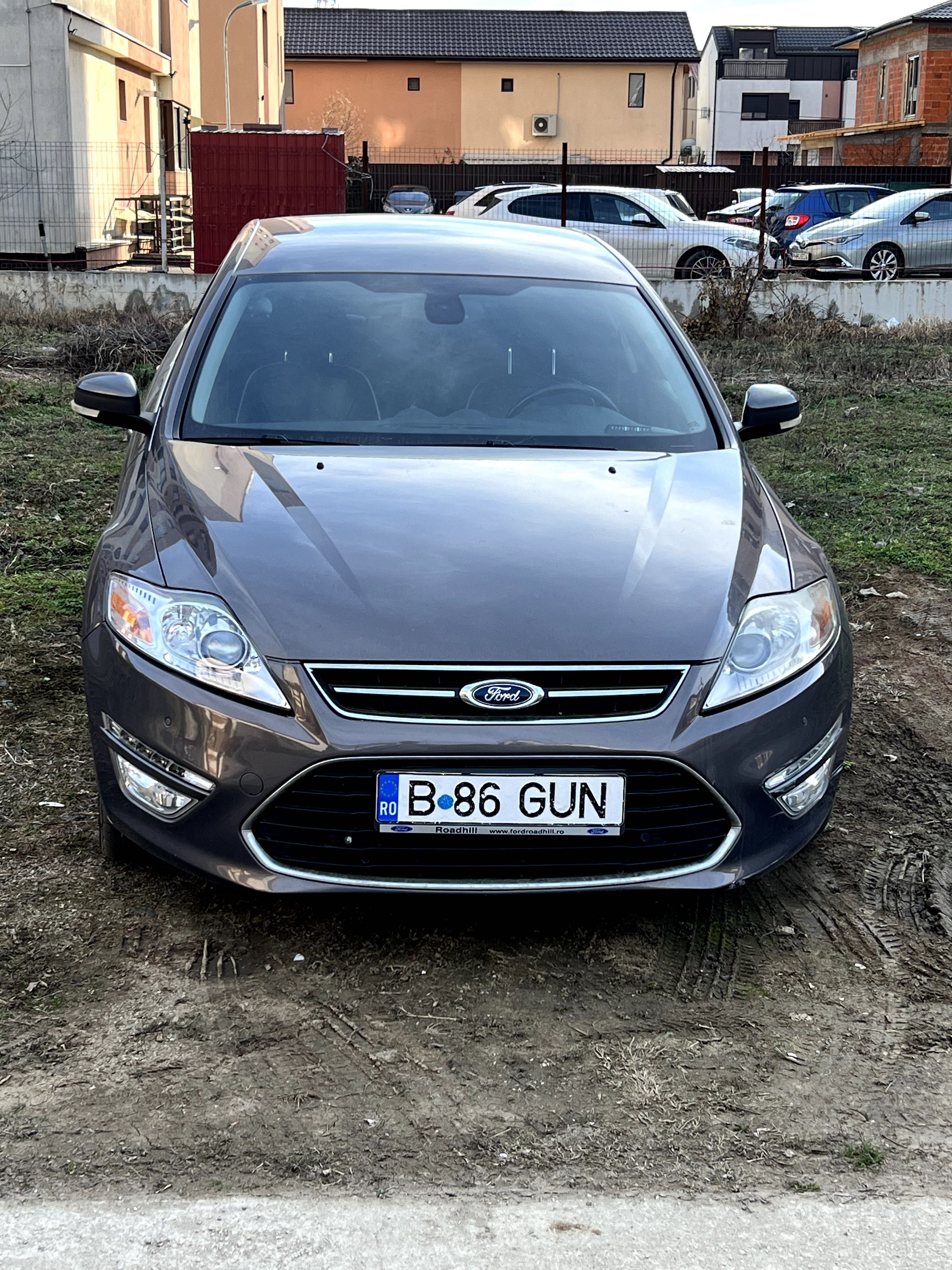 Ford Mondeo Titanium - noiembrie 2011 - model 2012 2.0 Diesel