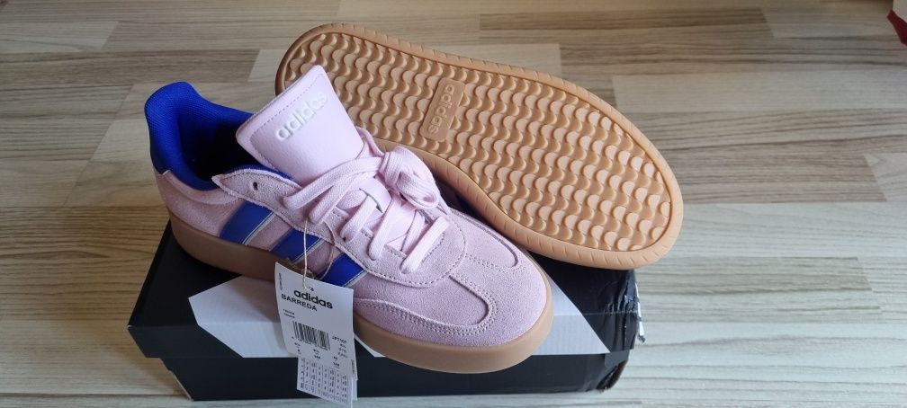 Adidasi dama Adidas Barreda Roz/Pink nr.40/ 6 1/2. Nou,autentic.