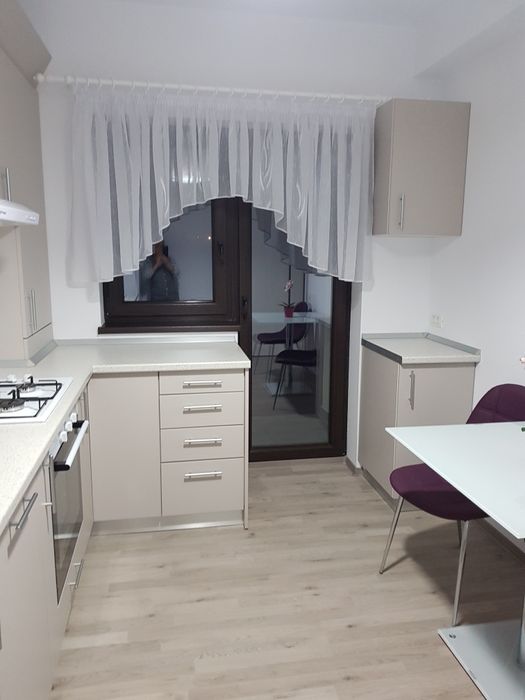 Inchiriez apartament 2 camere