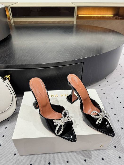 Pantofi Amina Muaddi