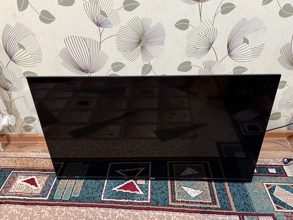 Телевизор LG 45 PRO TV