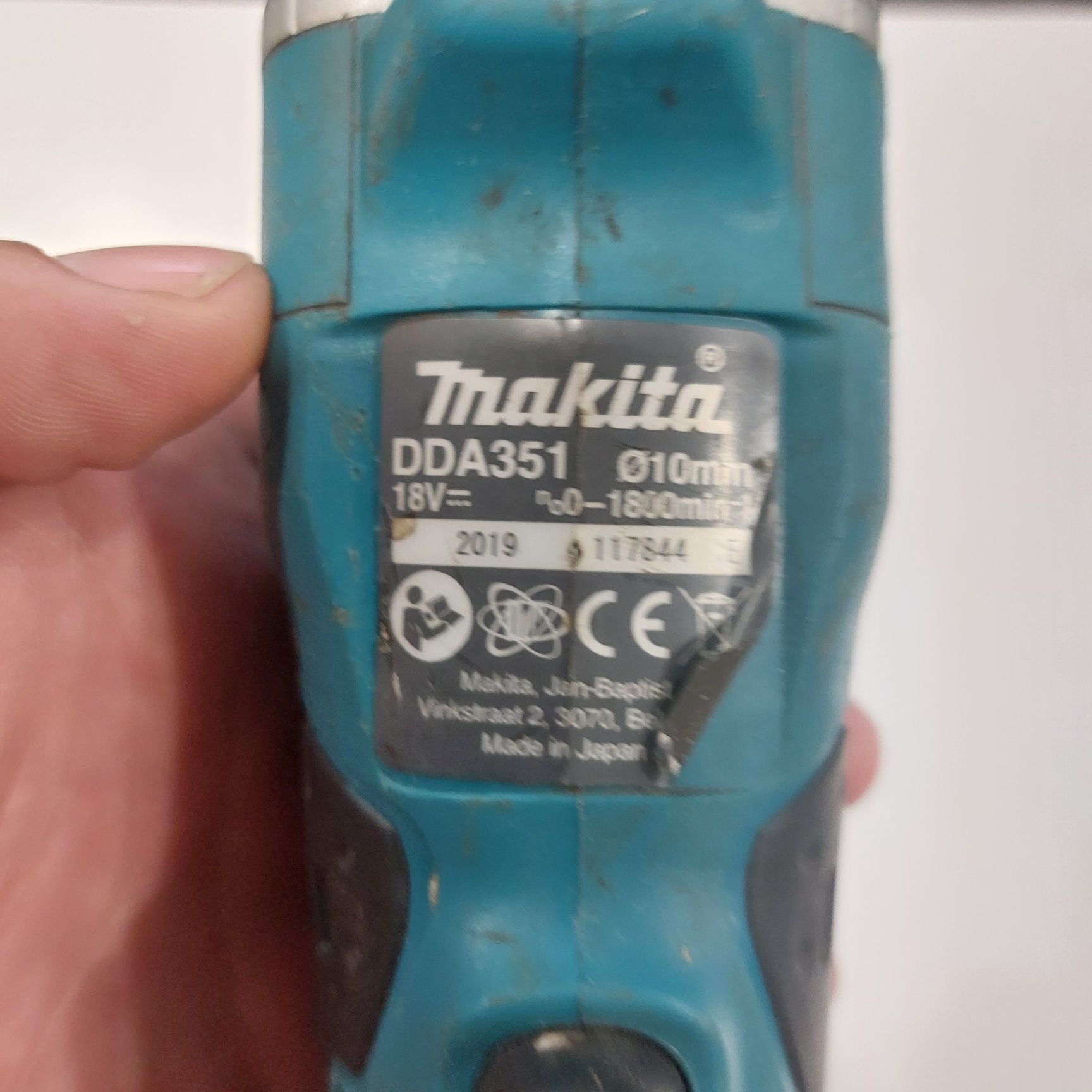 Акумулаторен ъглов винтоверт Макита 18 волта Makita DDA351