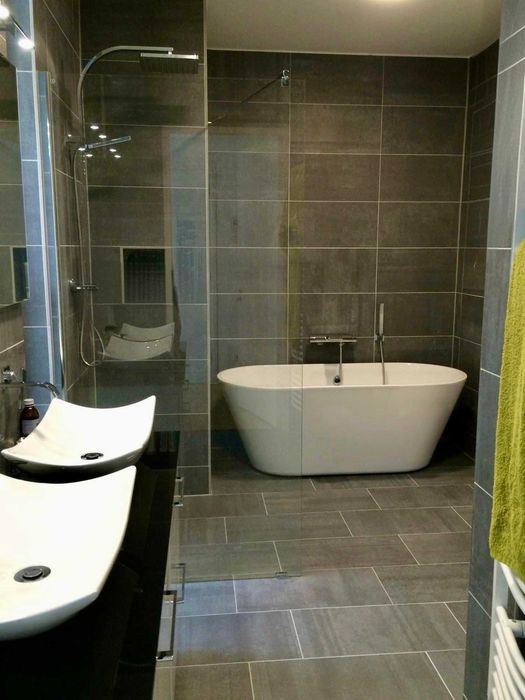 Дава се под наем Двустаен апартамент в София, Център - 65 кв.м за 408 € - Снимка #2