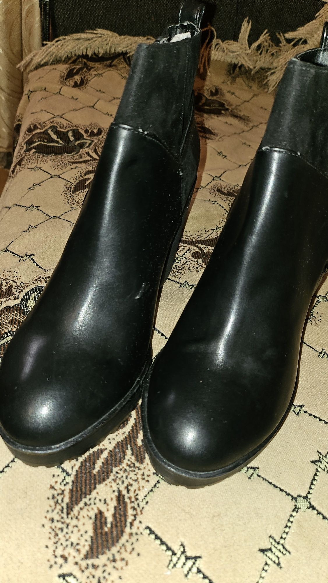 Botine  negre dama marimea 38