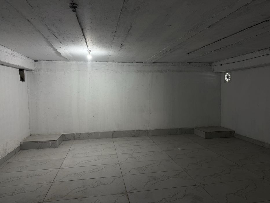 Падвал соколний этаж 270кв 2 та томондан кирса болади