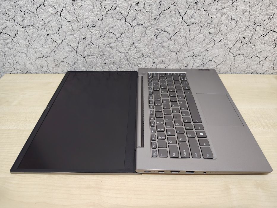 LENOVO ThinkBook 14"TouchScreen IPS/RYZEN 5 4500U/16GB DDR4/256GB NVMe