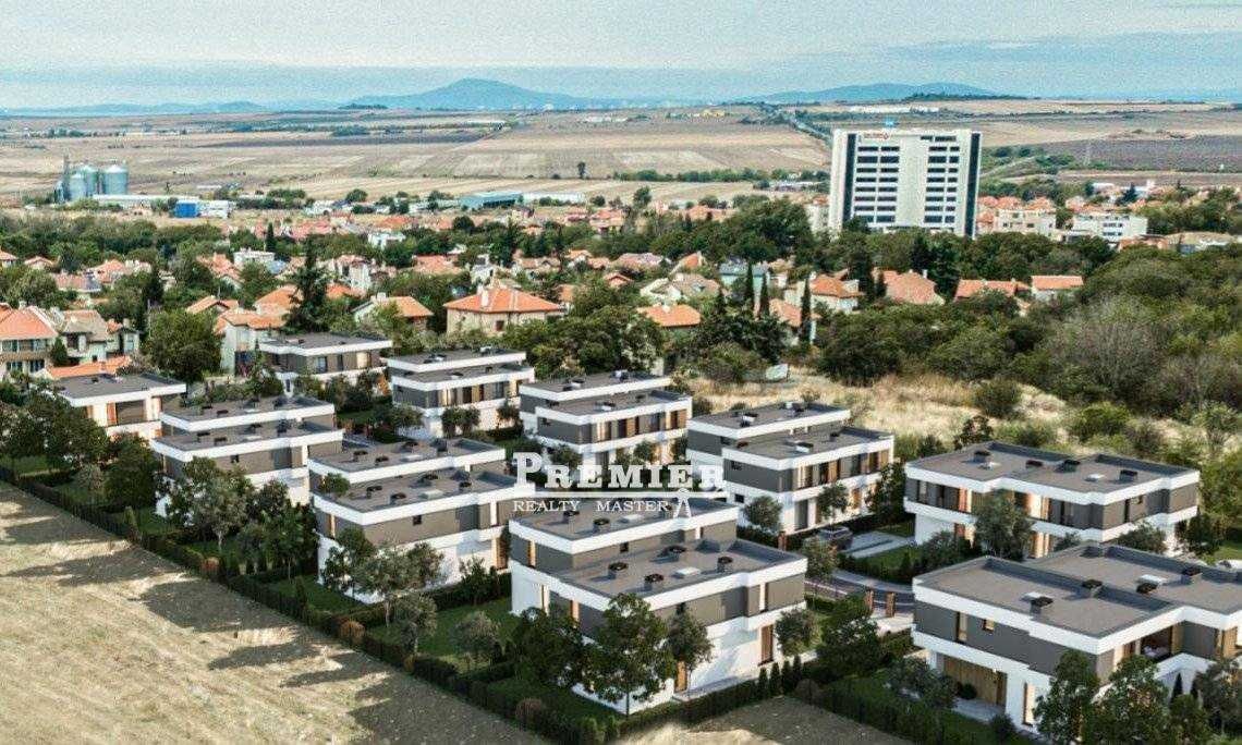 Къща от комплекс на супер изгодна цена в Бургас