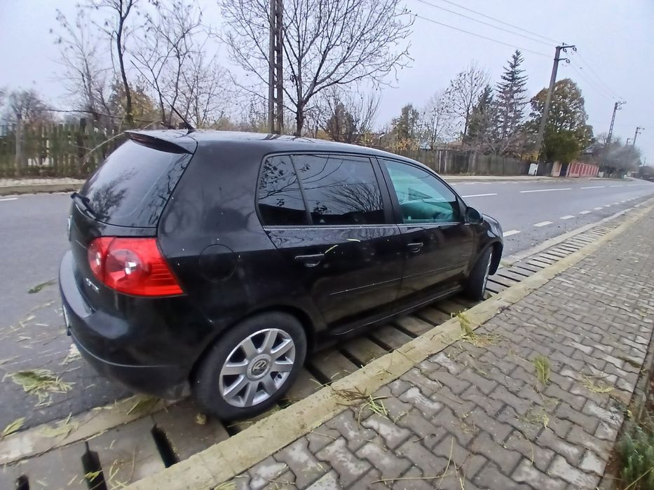 Volswagen Golf V 2.0 TDI 140CP