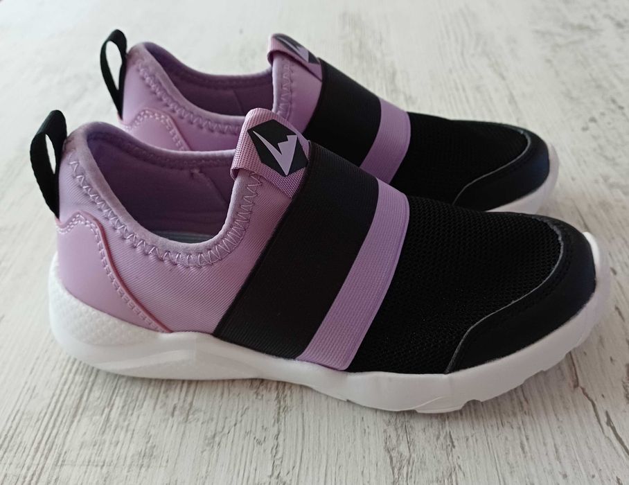 детски олекотени маратонки