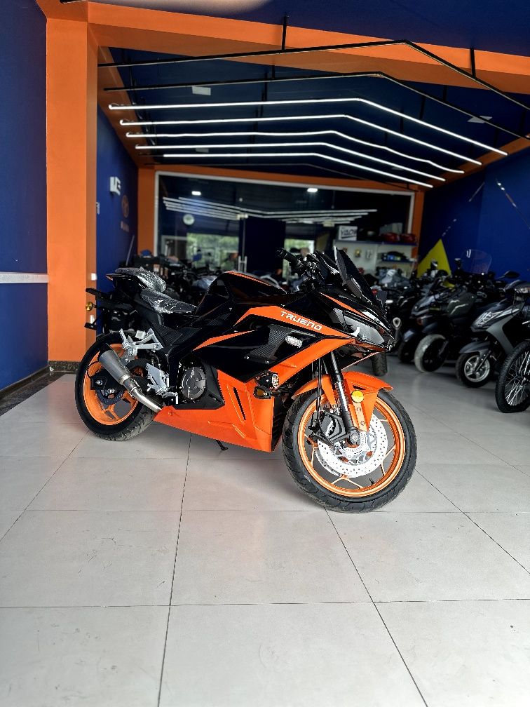 Ducati Touring 400cc injector