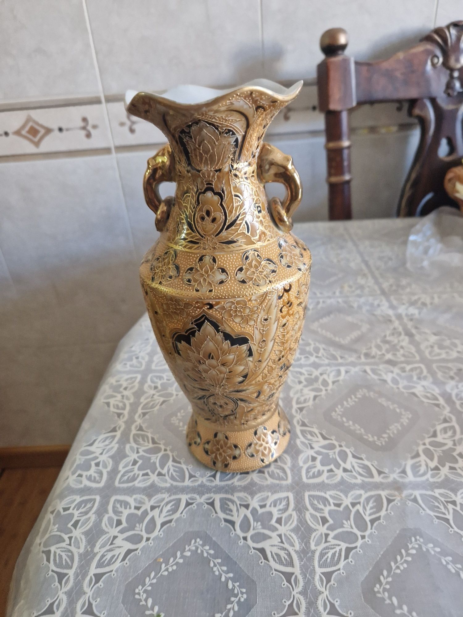 Вазы для цветов разные