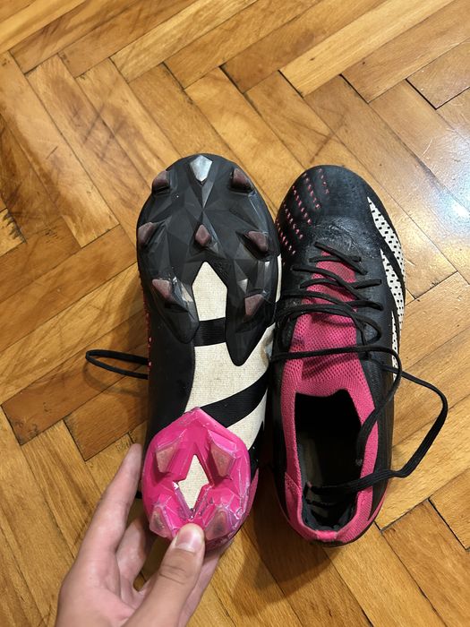 ghete de fotbal adidas predator