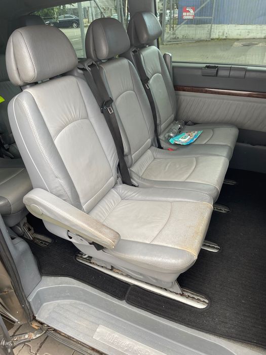 Vând Mercedes Viano 7+1