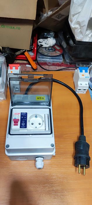 Tablou de exterior cu priza Wifi si protectie RCBO gen Plug&Play