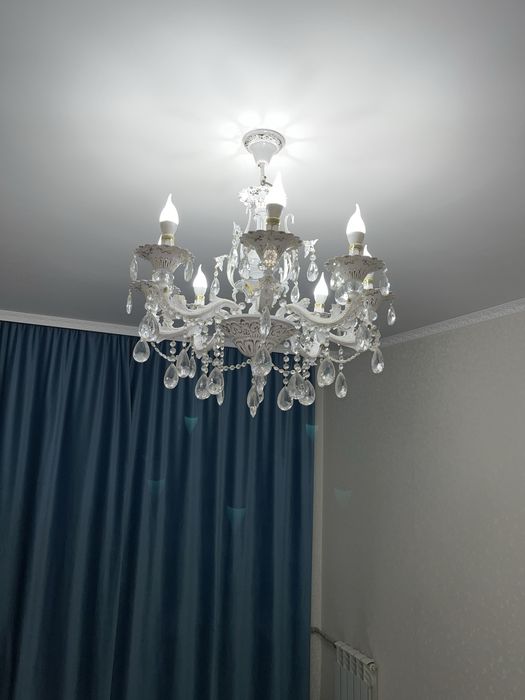 Люстра зал гостиная 8 рожковый