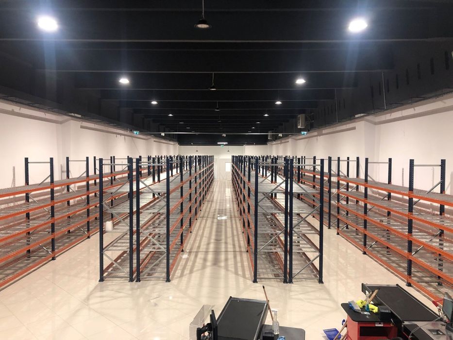 Rafturi metalice de vânzare producător Dexion