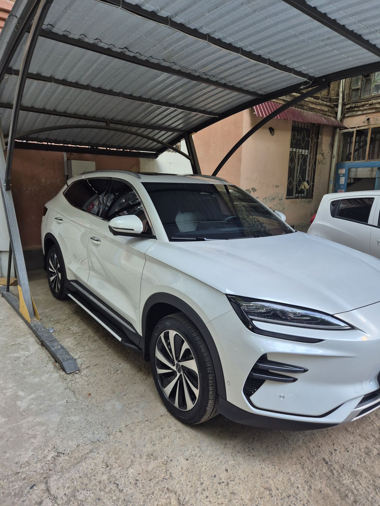 BYD 605 чемпион состояние отличное