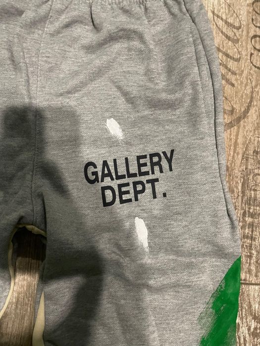 Pantaloni gallery dept.