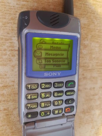 Telefon de colectie SONY CMD Z5 functional cu probleme semnal.