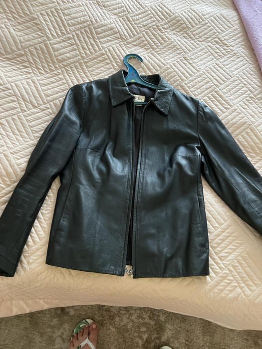 Кожаная куртка женская
